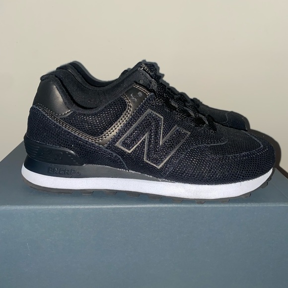 New Balance スーツ ブラック S New Balance ニューバランス スニーカー MR530CC ブラック
